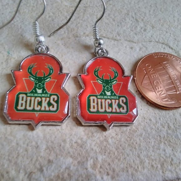 NBA Milwaukee Bucks Earrings - NEW - Picture 3 of 4